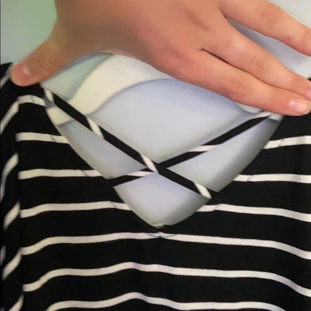 Long sleeve tee. - Picture 3 of 4